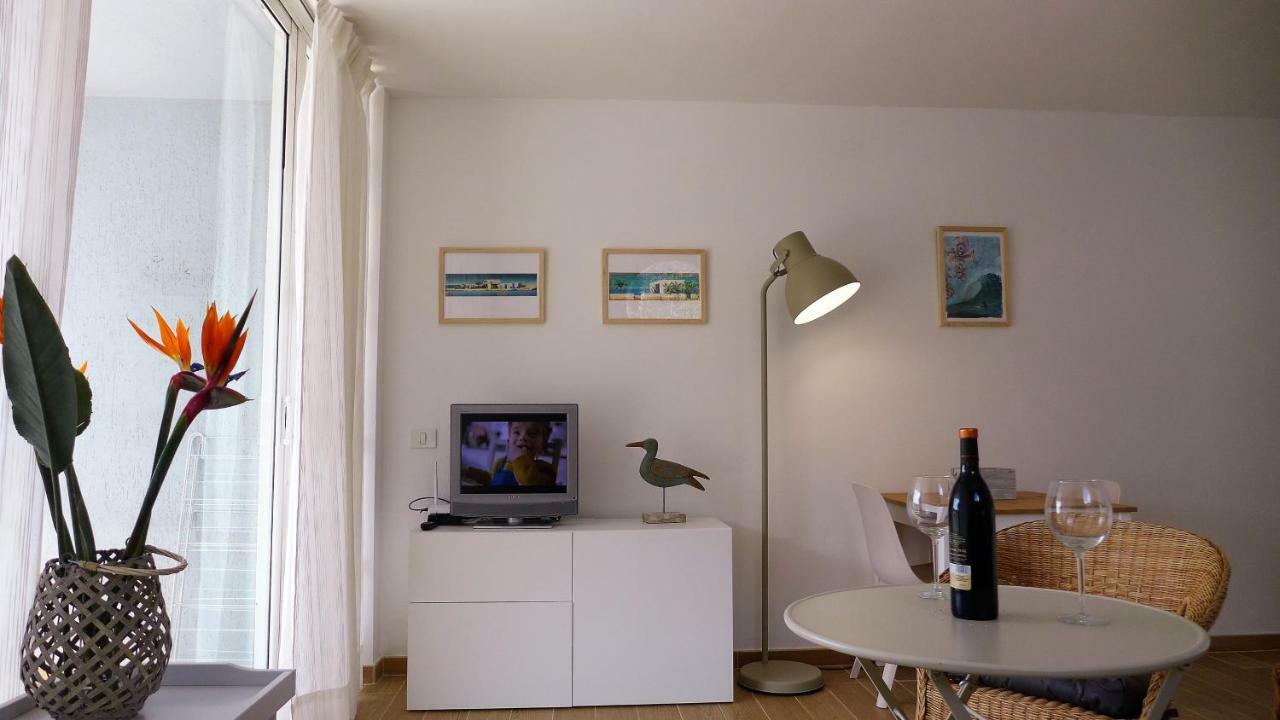 Studio La Ola Lejlighed Puerto De Naos Eksteriør billede